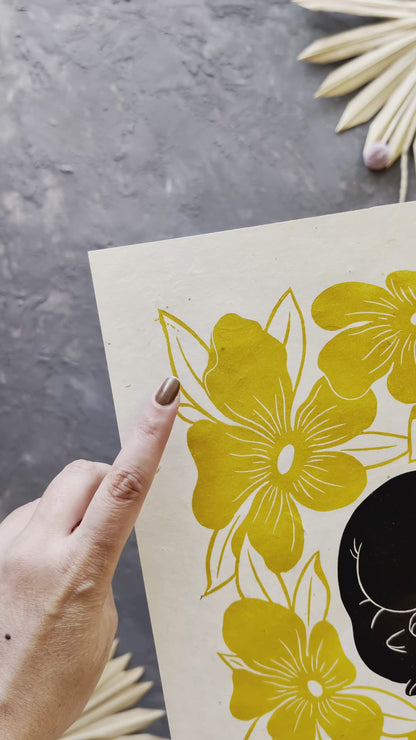 Lazy Black Cat & Yellow Flowers ✷ 20% Off!